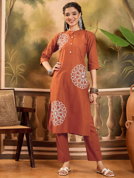 Floral Embroidered Pure Cotton Straight Kurta With Trouser