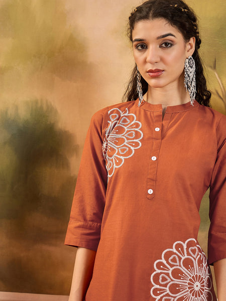 Floral Embroidered Pure Cotton Straight Kurta With Trouser
