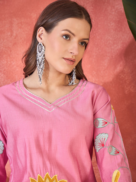 Pink Floral Embroidered Kurta With Pant Kurta Set
