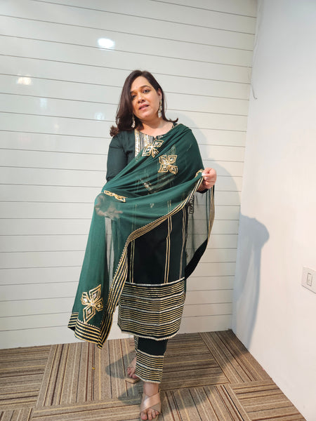 Ethnic Motifs Embroidered Gotta Patti Kurta with Trousers & DupattaKurta Set