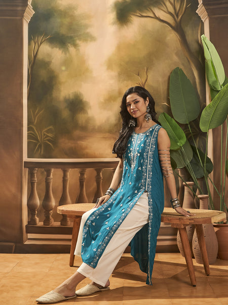 Women Embroidered Front Cut Kurta With Trouser
