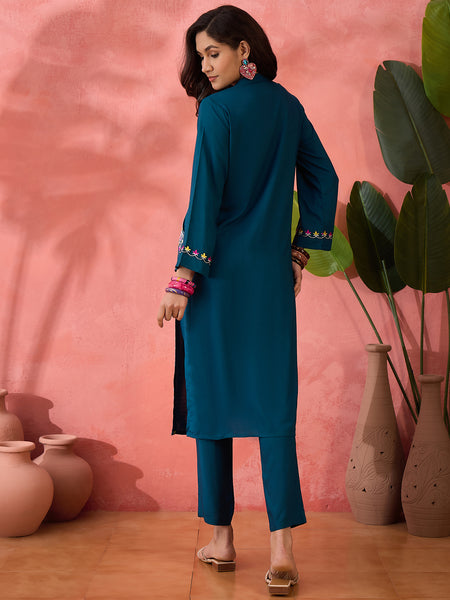 Floral Embroidered Mandarin Collar Straight Kurta With Trousers