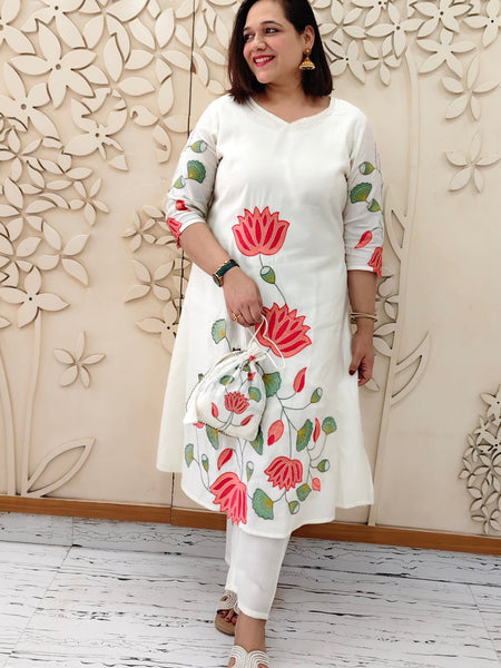 Off White Floral Embroidered Kurta With Pant Kurta Set