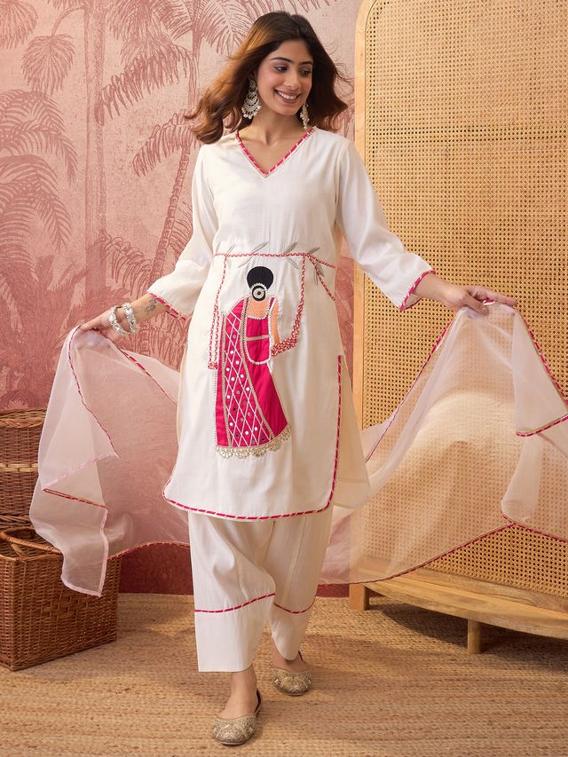 Off White Ethnic Motif Embroidered Straight Kurta With Trouser & Dupatta Kurta Set
