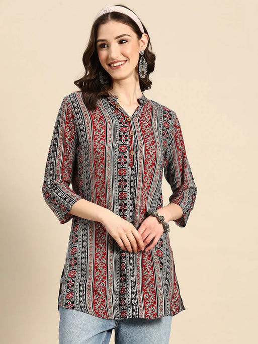 10 Stylish Kurti for College Girl Outfits: From Mandarin Collars to Airy Kaftans