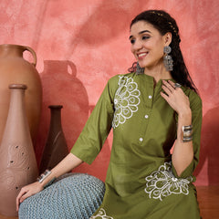 Floral Embroidered Pure Cotton Straight Kurta With Trouser