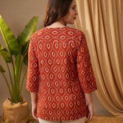 Pink Folka Dots Print Straight Kurtis