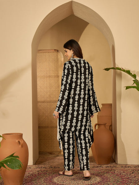 Embroidered & Printed Straight Kurta With Pant Kurta Set