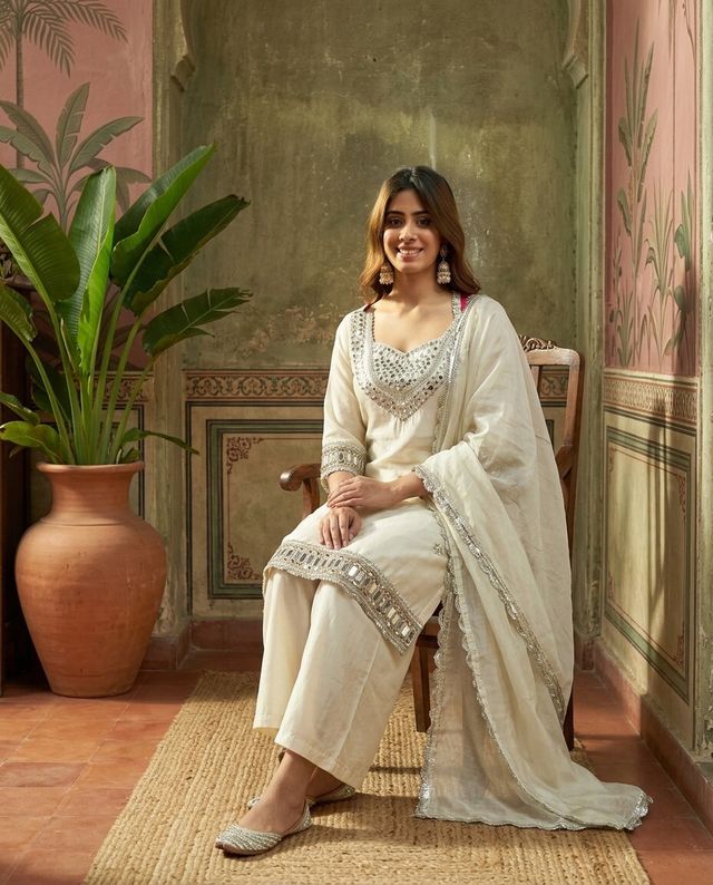 Pink Ethnic Motif Embroidered Kurta With Top & Trouser & Dupatta