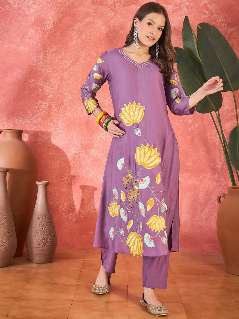 Off White Floral Embroidered Kurta With Pant Kurta Set