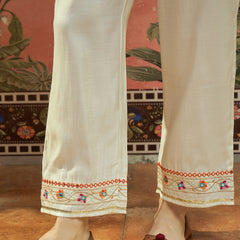 Off WhiteFloral Embroidered Straight Kurta With Trouser & Dupatta Kurta Set