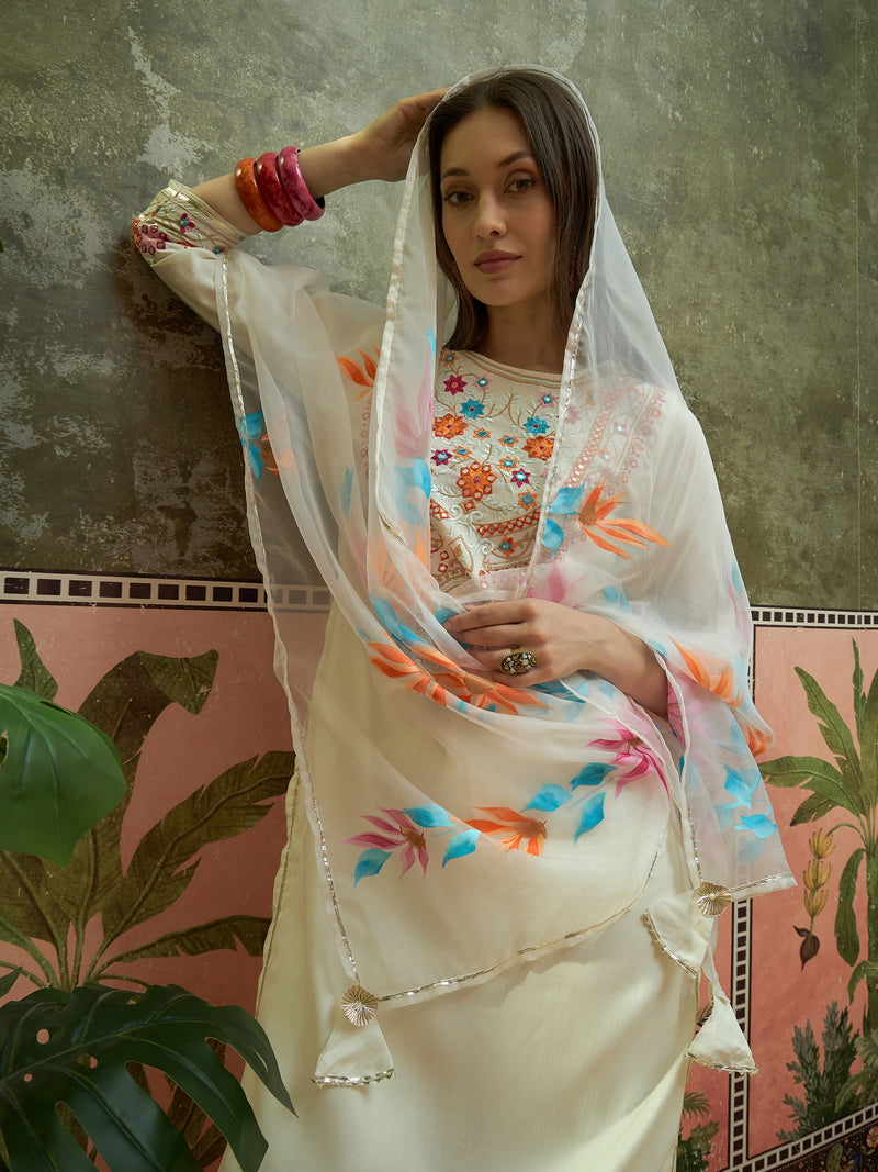Off WhiteFloral Embroidered Straight Kurta With Trouser & Dupatta Kurta Set