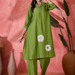 Floral Embroidered Straight Kurta With Palazzo Kurta Set