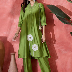Floral Embroidered Straight Kurta With Palazzo Kurta Set