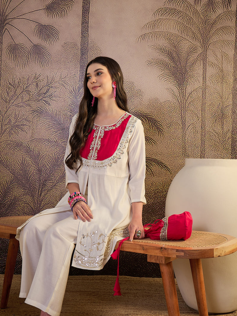White Floral Embroidered Straight Kurta With Trouser & Bags Kurta Set