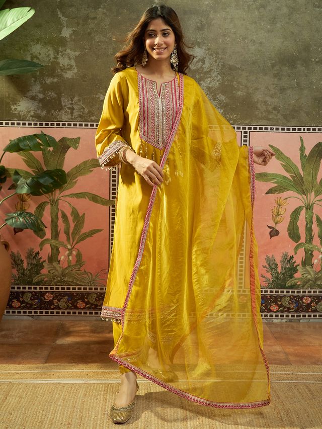 Floral Embroidered Straighte Kurta With Trouser & Dupatta  Kurta Set