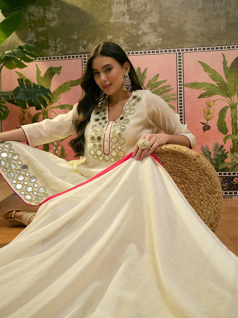 Floral Embroidered Straight Kurta & Trousers & Dupatta Kurta Set