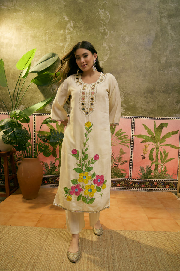 Floral Embroidered Straight Kurta With Trouser & Dupatta Kurta Set