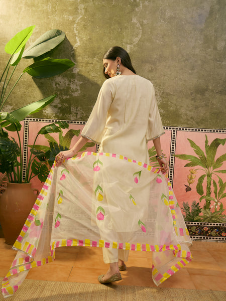 Floral Embroidered Straight Kurta With Trouser & Dupatta Kurta Set