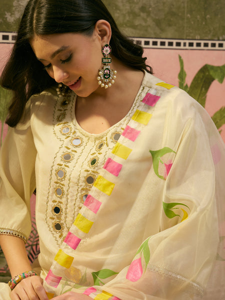 Floral Embroidered Straight Kurta With Trouser & Dupatta Kurta Set