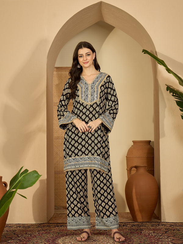 Printed & Embroidered Straight Kurta  With Trousers Kurta Set Set