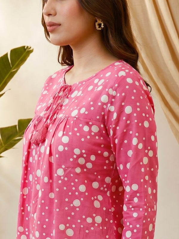 Pink Folka Dots Print Straight Kurtis