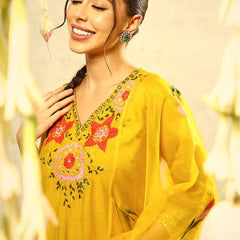 Mirror & Thread Embroidered Festive Kurta With Trouser & Dupatta Kurta Set