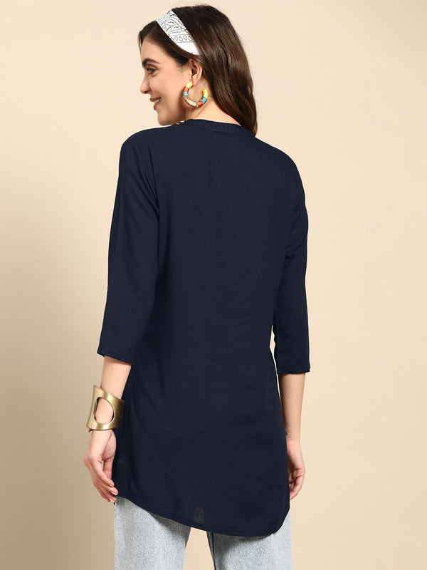 Women Mandarin Collar Kurti