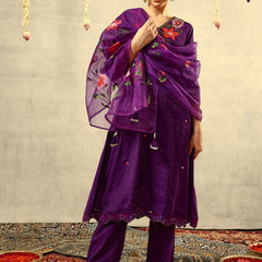 Mirror & Thread Embroidered Festive Kurta With Trouser & Dupatta Kurta Set