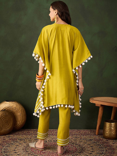 Green Geometric Embroidered Mirror Work Roman Silk Kurta With Trouser