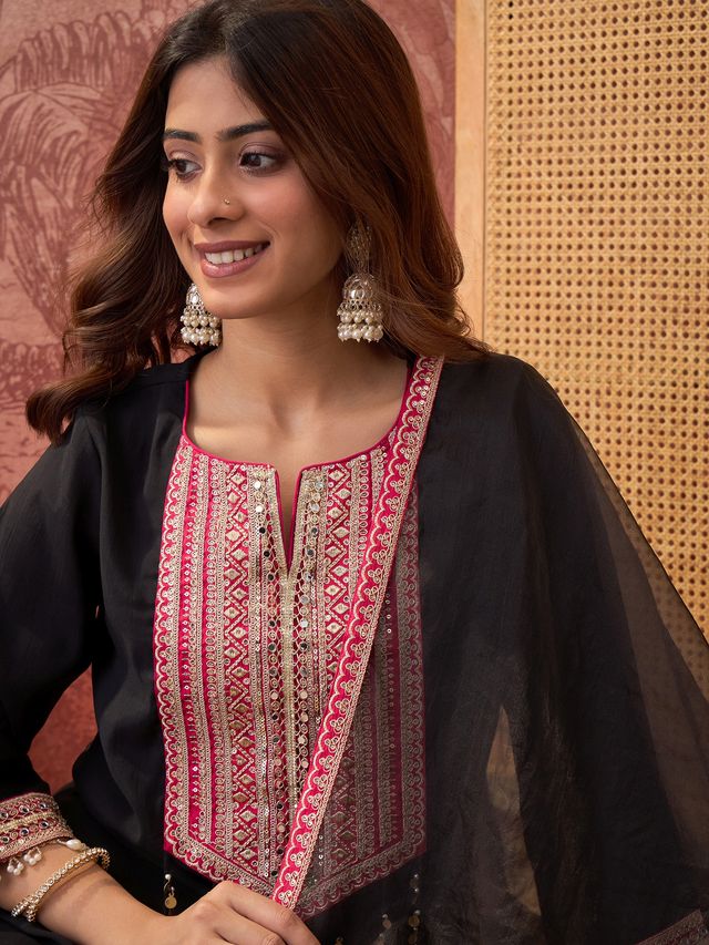 Floral Embroidered Straighte Kurta With Trouser & Dupatta  Kurta Set