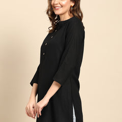 Women Solid Mandarin Collar Kurti