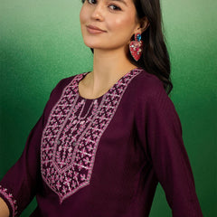 Women Floral Embroidered Side Slits Kurti