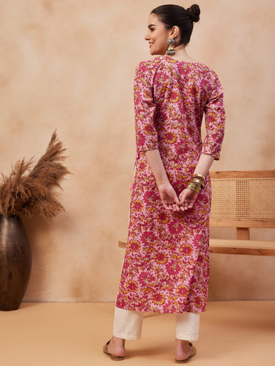 Floral Printed Round Neck Pure Cotton Straight Kurta