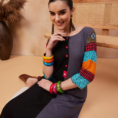 Ethnic Motifs Printed Round Neck Straight Kurta