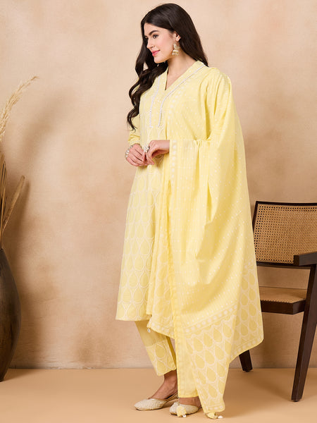 Ethnic Motifs Embroidered Pure Cotton Kurta with Trousers & With Dupatta Kurta Set