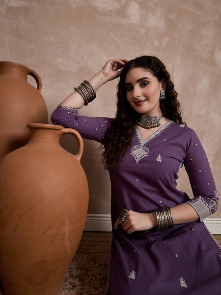 Floral Embroidered Thread Work Pure Cotton Kurta With Trousers