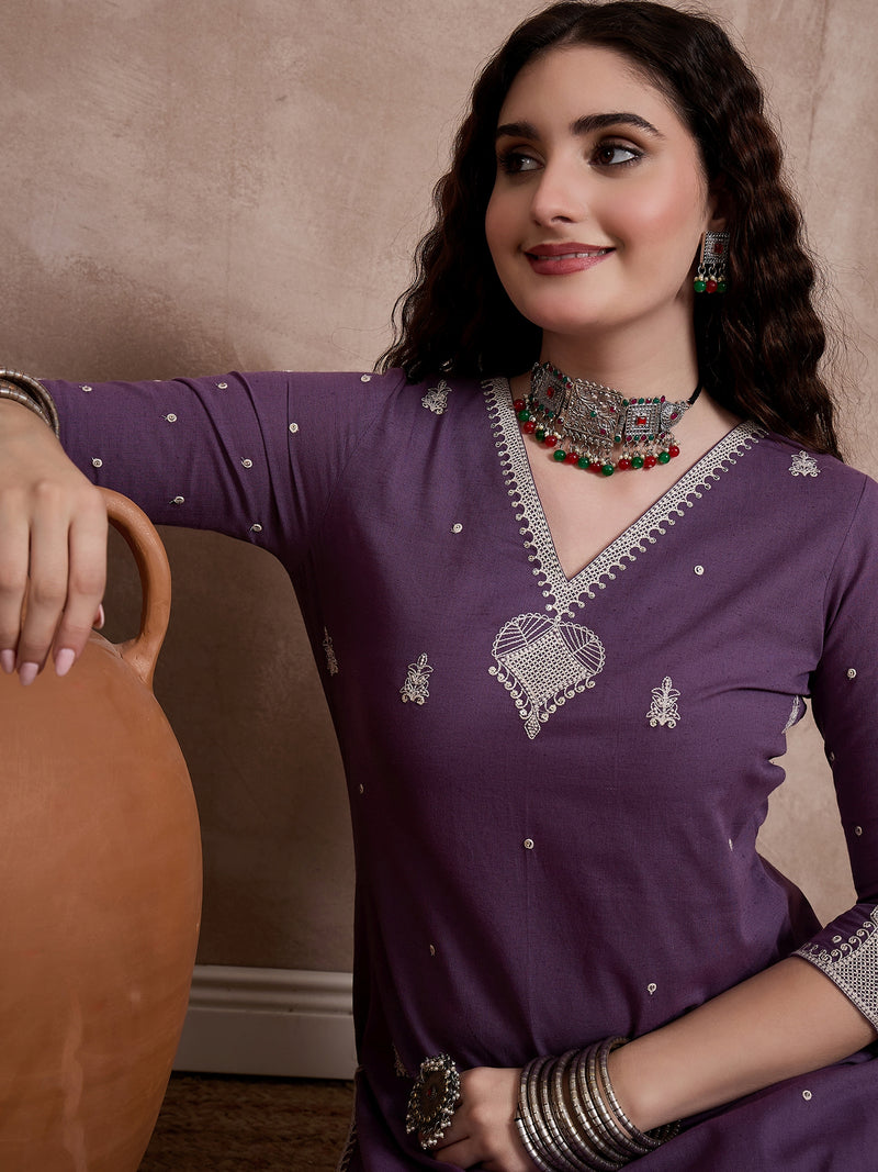 Floral Embroidered Thread Work Pure Cotton Kurta With Trousers