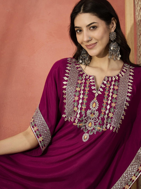 Floral Embroidered Notch Neck Kaftan Kurta With Trouser