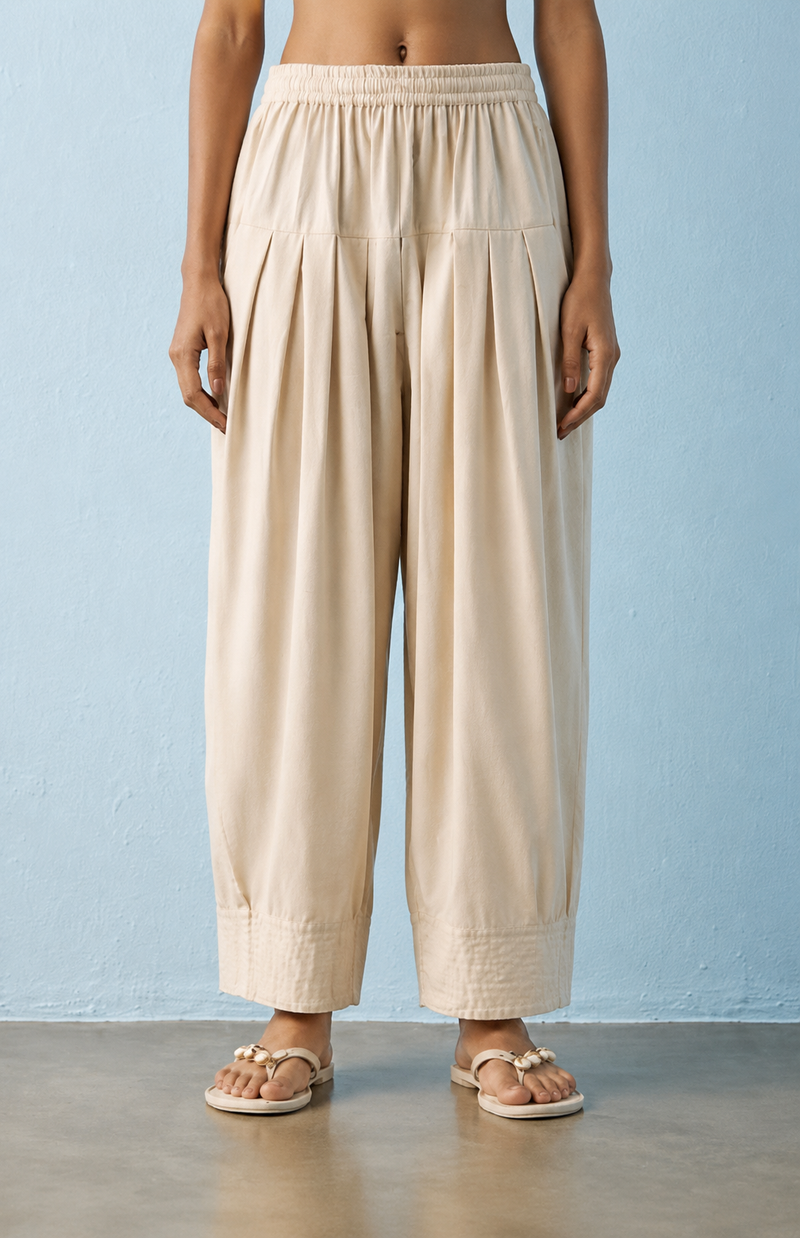 Women's Solid Off White Pleated Harem Cotton Trouser