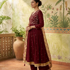 Floral Embroidered Thread Work Anarkali Kurta With Trousers & Dupatta