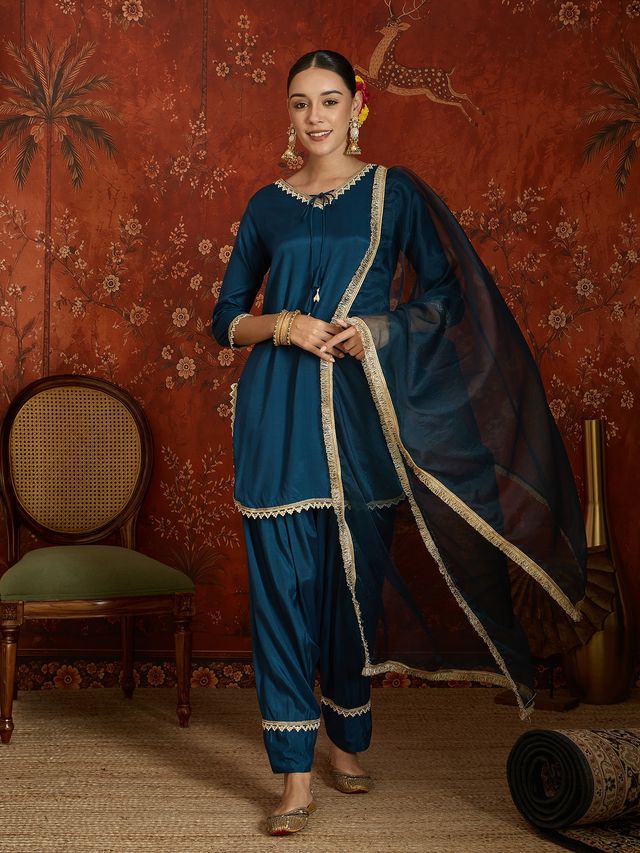 Pink Embroidered Straight Kurta With Farsi Salwar & Dupatta