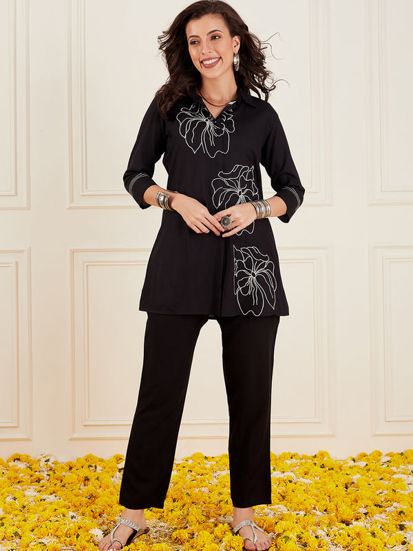 Embellished Tunic With Trousers