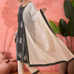 Women Printed Straight Kurta with Pants & Dupatta