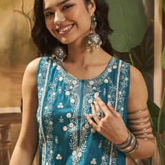 Women Embroidered Front Cut Kurta With Trouser