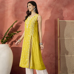 Embroidered Front Cut Straight Kurta With Trousers