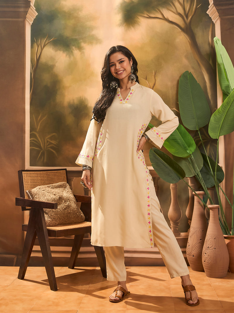 Mandarin Collar Thread Work Straight Kurta With Trouser