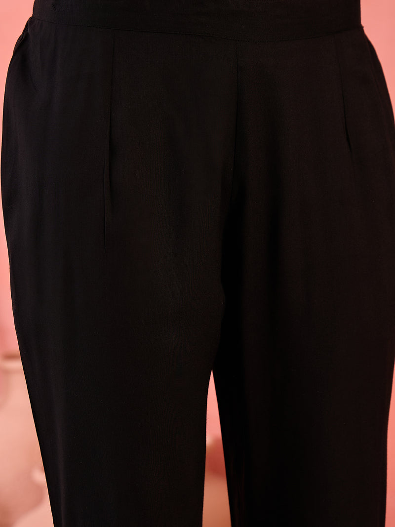 Floral Embroidered V-Neck Thread Work Side Pocket Straight Kurta With Trousers