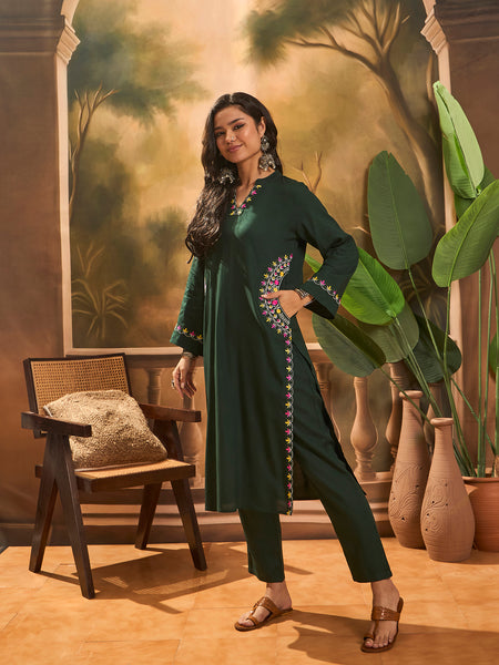 Mandarin Collar Thread Work Straight Kurta With Trouser