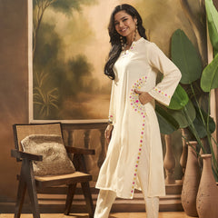 Floral Embroidered V-Neck Thread Work Side Pocket Straight Kurta With Trousers